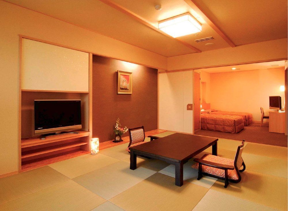 Hotel Sunvalley Izu Nagaoka Izunokuni Экстерьер фото